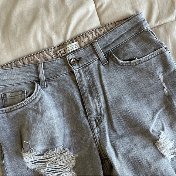 Grey Ripped Jeans - Picture 4 of 5